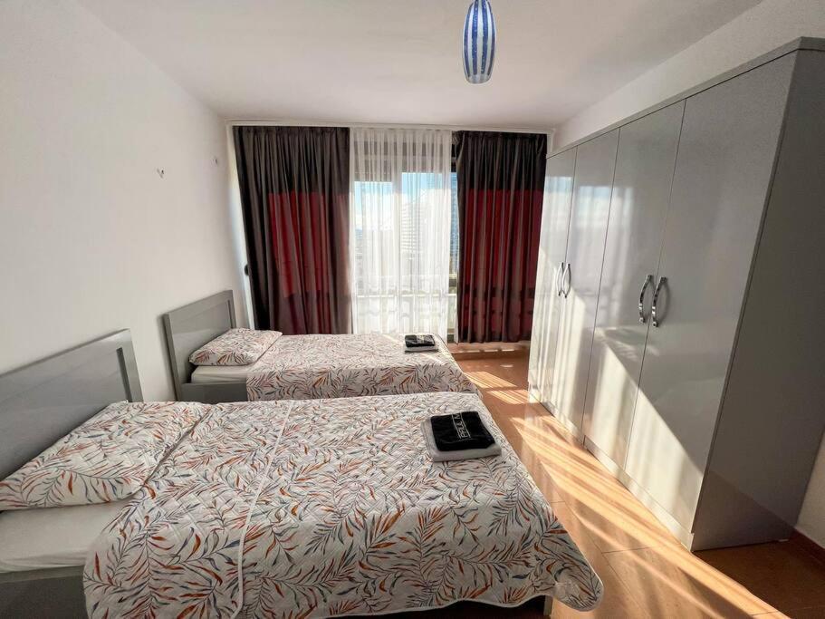 Scanderbeg Square 2Br Apt Tirana Exteriör bild
